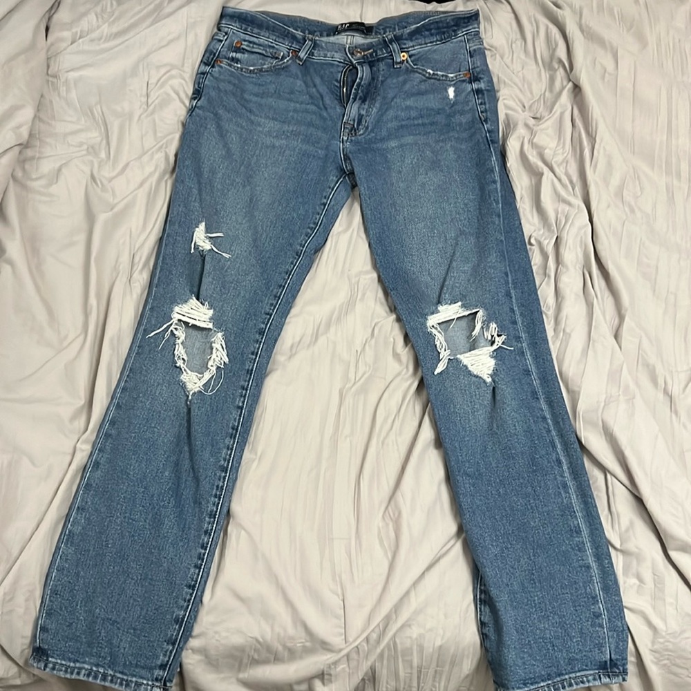 Brand: GAP, Size: US 4/27, Color: Medium Wash